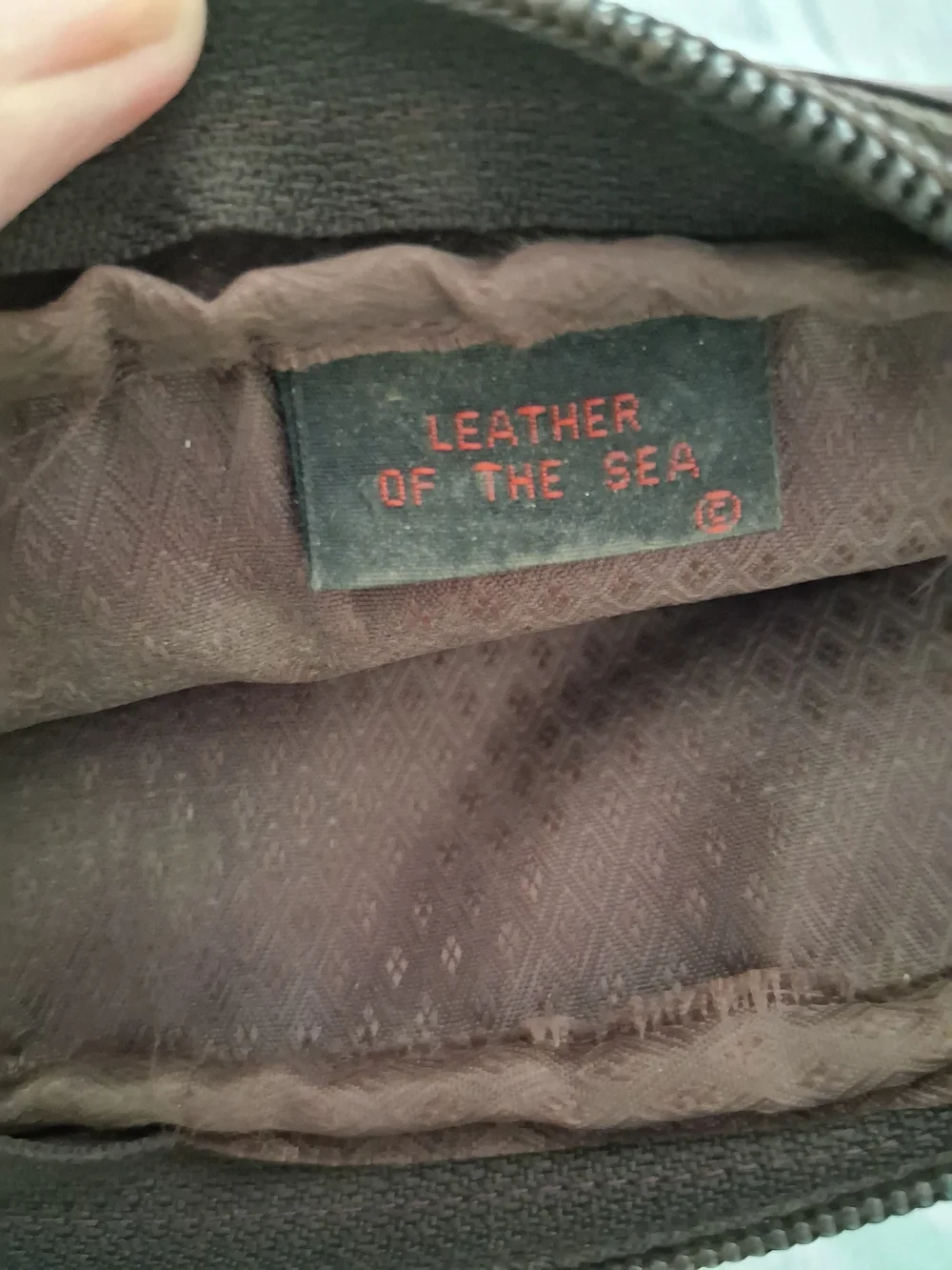 Leather of the Sea classic burgundy